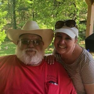 Meet your Posher, Leigh